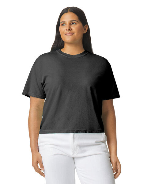 Girl Sports Initial - Women’s Boxy Crop