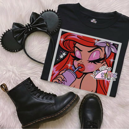 Too GLAM to give a Clam - Black Tees